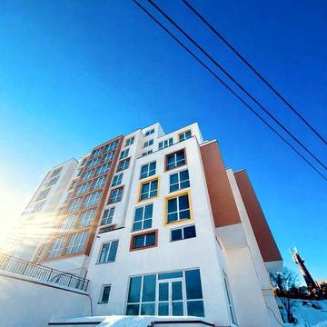 Продаж без комісії. 2 кім вул. Очеретяна /Творча, 85000$