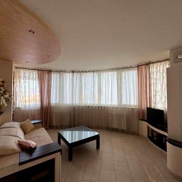 Сдам 2к квартиру на Подолинского. Центр