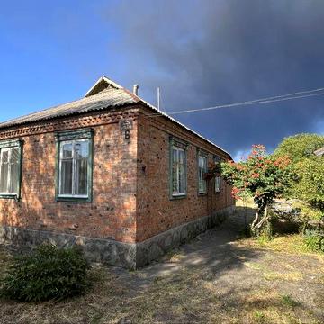 -Продам цегляний будинок район Пивзаводу