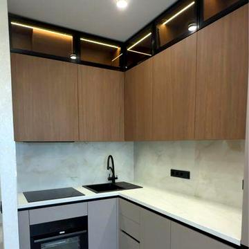 Продам  квартиру 41 м2  ( Краснова )   Вид Иподром и Море Топ локация