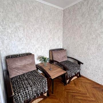 1к вул.Довга на короткий термін