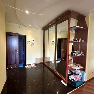 Продаж 3 кім 98м вул.Наукова, новобудова 2006 р, ремонт,меблі,техніка.