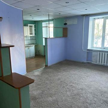 Здається 3х кімнатна квартира по вул.Конституції 40