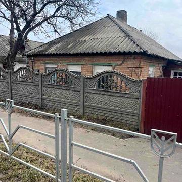 Дом с большой територией  ( 14 Район )