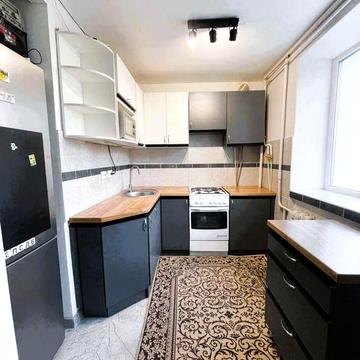 р 3-кімнатна квартира в районі Чайки