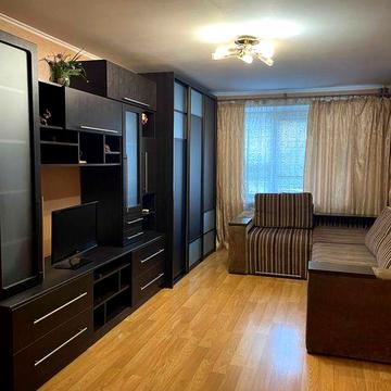 Продам 3-кімнатну квартиру з газовим опаленням, центр м.Сміла