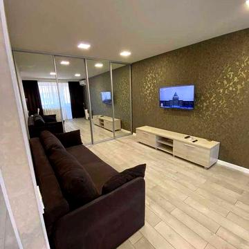 Здається 1к квартира на вул. Паторжинського 3