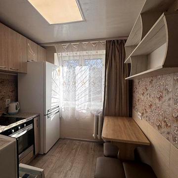 Продам реальну   2кім.кв на Калнишевського,Косіора