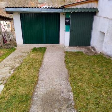 Продам будинок з меблями