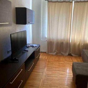 Сдаётся уютная 2-комнатная на улице Дарницкая 4