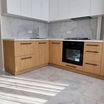 Здається 3-кімнатна квартира  Нагорка, вул. Писаржевського, 3