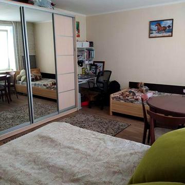 Продам однокімнатну квартиру в Броварах район масів.