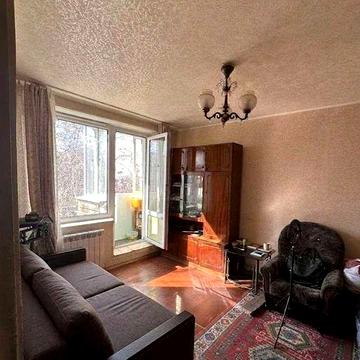 1 комнатная возле метро Холодная Гора