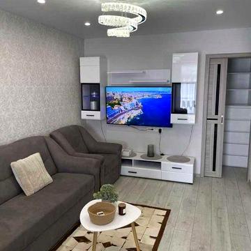 Оренда трикімнатної квартири , вул. Сонячна Набережна 48