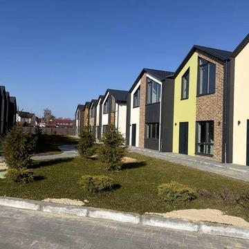 Продаж нового сіті хаус Про Місто