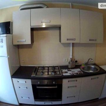 Довгострокова оренда 1к Квартира Сонячна Набережна (Малиновського Маршала) вулиця