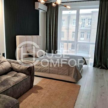 Бульварно-Кудрявська вул. (Воровського), 17