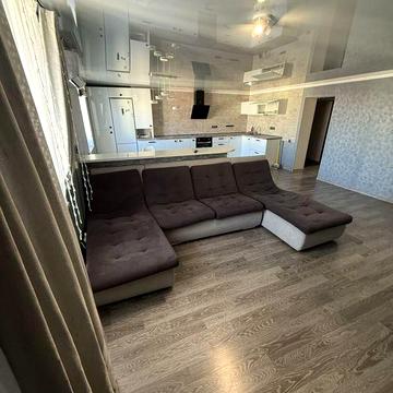 Оренда квартири . 100м2 . Центр.