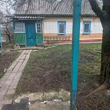 Продам хату  в селе Семеновка, Камянского района,  Днепропетровской об
