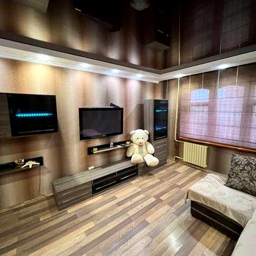 Центр города  2х комнатная Парковая 20