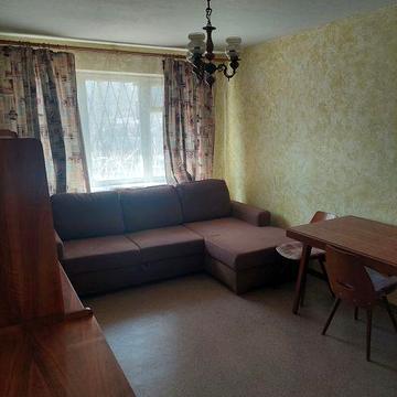 Продаю   2-х комнатную квартиру ( р-н "Юности").