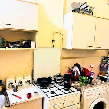 Продаж двохкімнатноі квартири