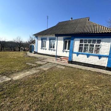 Продаж будинку в мальовничому селі Фастівка