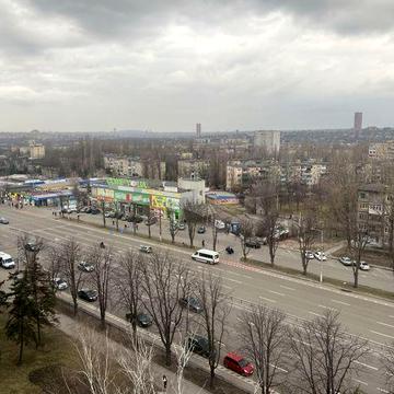 Продам в центре юбилейной квартиру