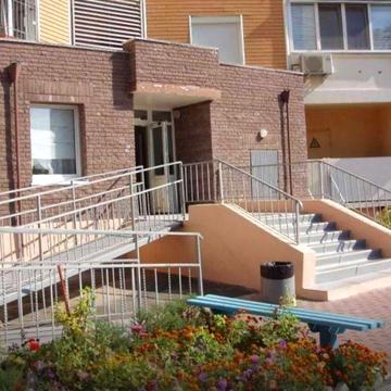 Продаж 2х кімнатної  74кв.м. на Драгоманова 1Е