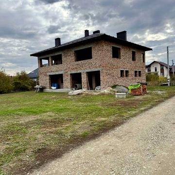 Продам будинок Крихівці.