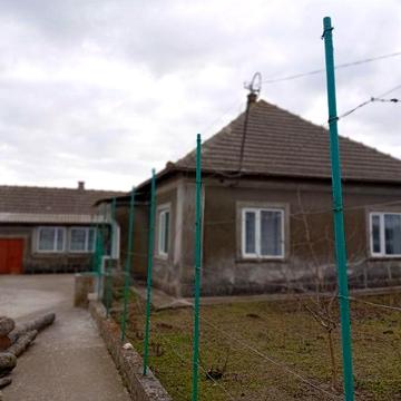 Продам Квадратный Дом