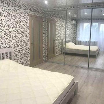 Сдам в аренду 1ком. квартиру на Победе\Аквапарк