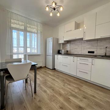 Василя Стуса вул., 7-Б