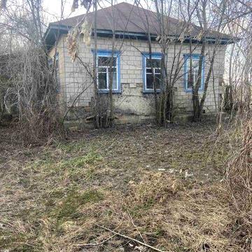 Будинок в центрі села Яснозірʼя із земельною ділянкою