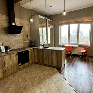 Оренда 2х кім.кв в Новобудові, центр міста