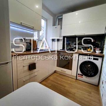 Центр, продаж 2 квартири з ремонтом!