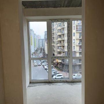 Продаж 1-кімнатної квартири з великою кухнею-студією в Ірпені