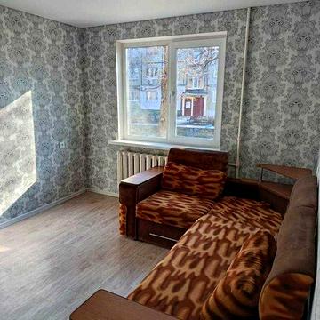 Продам 2-кім кв. По вулиці Мира