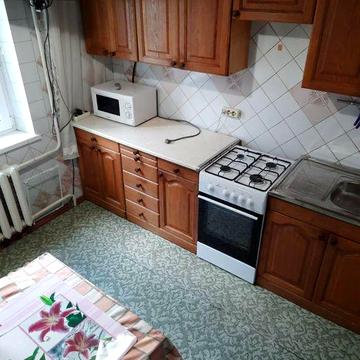 Здається 2 кімнатна на Грушевського