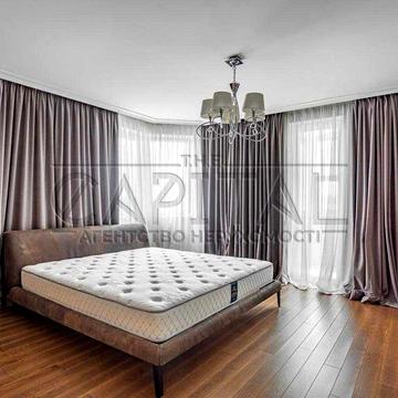 Продам видову квартиру 128м2  ЖК бізнес клас Soho Residence,Деміївська