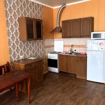 Сдам студию на Боровского ДК Золотые Столбы,Свет есть всегда