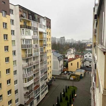 квартира на вул. Кравченка, 8, місто Львів