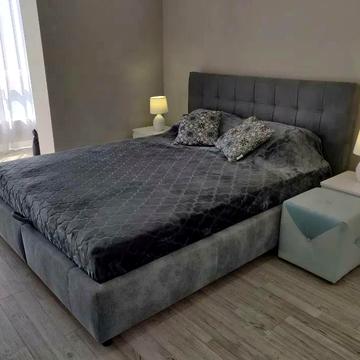 Набережна Перемоги вул., 44