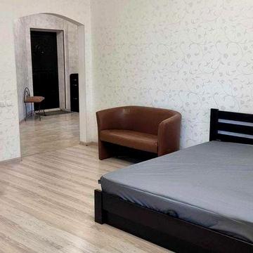 Здається в оренду 1-кімнатна квартира, вул. Коновальця, 44-А