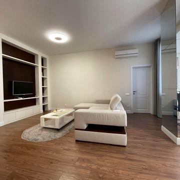 Лесі Українки бульв., 7-А