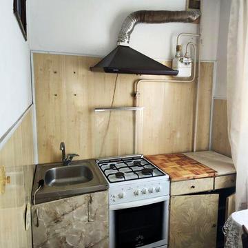 Сдаю 1к/кв ЮТЗ (Космонавтов) 4/9 мебель,техника,3500