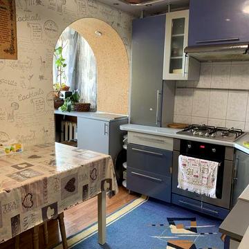 Здам 2 ну квартиру поруч з центром