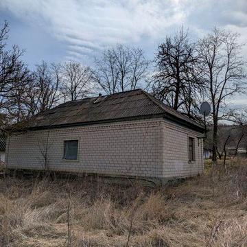 Продається хата біля річки