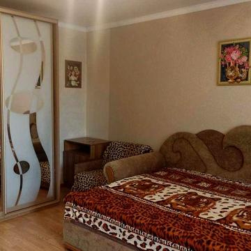 сдам 2 комн квартиру на Крымском бульваре, район Сити Центра