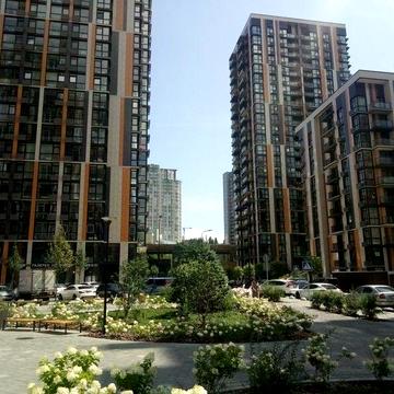 Предславинська вул., 42